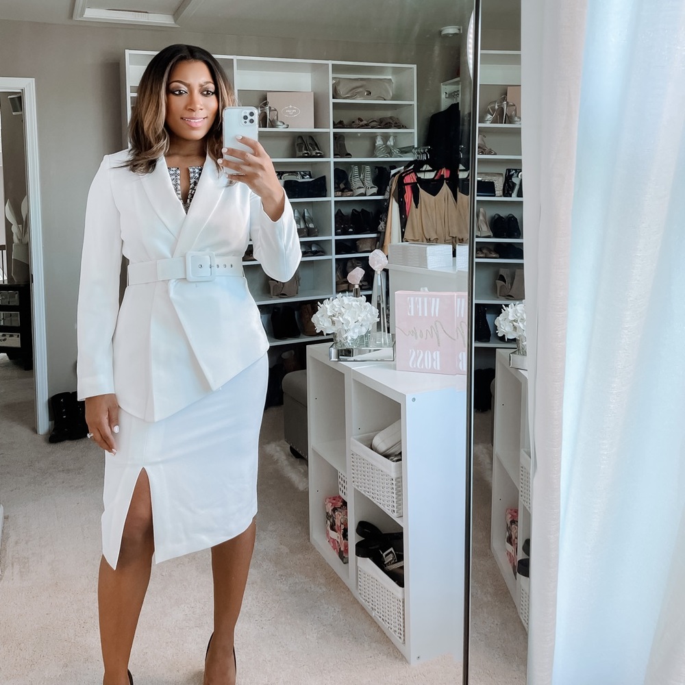 White Two Piece Tahari Women’s Suit